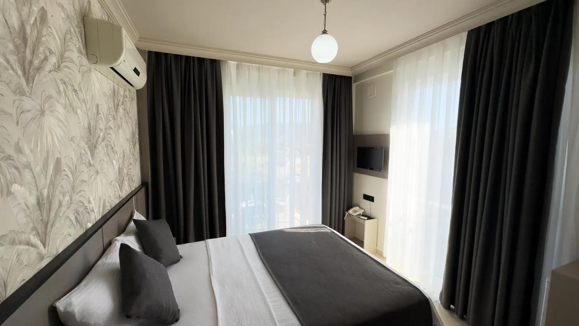 Sardunya Hotel Фетхие